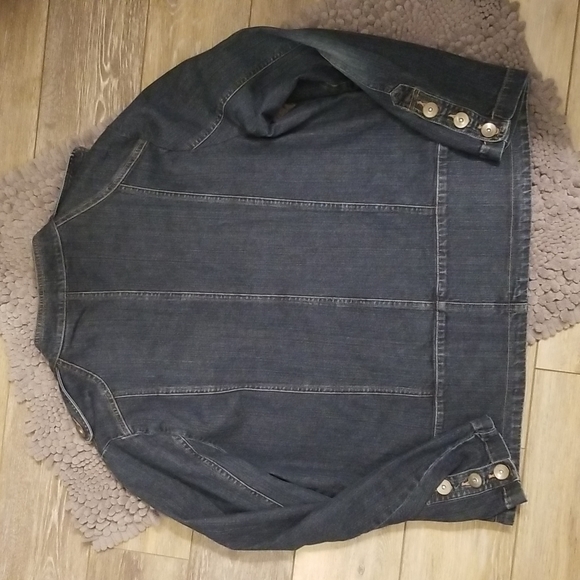 Ms. Lee Jean Jacket - Picture 5 of 7